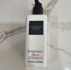 Victoria's Secret Bombshell Paris Lotion - Black and White Brand New